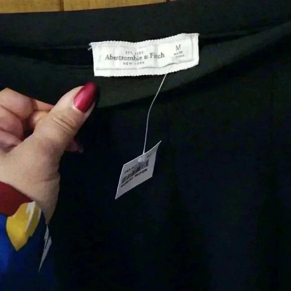 Abercrombie skirt - Picture 2 of 2